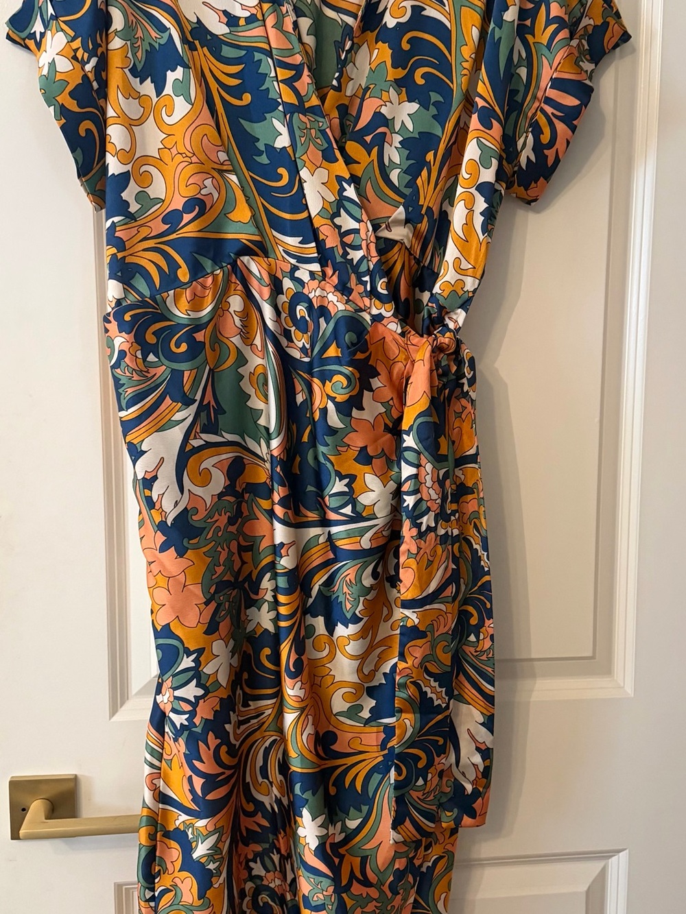 Entro women’s Fall Floral Paisley Wrap Dress in Navy & Peach size Lg NWT
